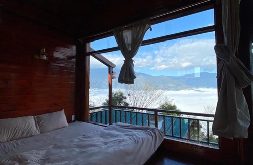 Son La Hotel | Mống Vàng Retreat Tà Xùa