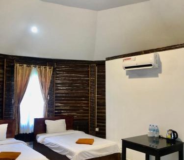 Koh Rong Sanloem Resort | M'pay Bay Guesthouse