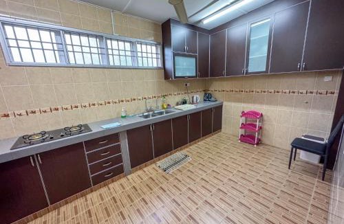 Ayer Tawar Villa | M S Villa Homestay Ayer Tawar