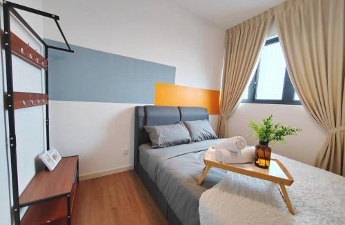 Taman Pertama Apartment | M Vertica New Lovely 3BR w 100mbps Wi-Fi