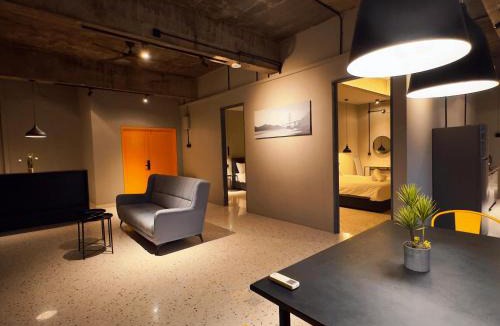 Taman Jubilee Hotel | M2 Living Townhouse in Ipoh