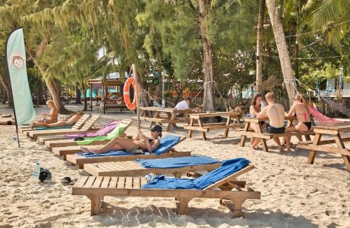 Koh Rong Hostel | Mad Monkey Koh Rong