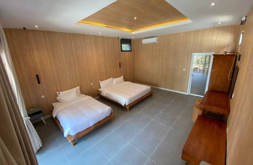Kaoh Sdach Hostel | Mad Monkey Koh Sdach
