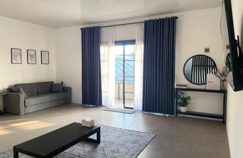 Wonosobo House | Madina Monochrome Homestay SYARIAH
