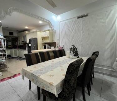 Shah Alam House | Mael's Homestay Seksyen 16 Shah Alam