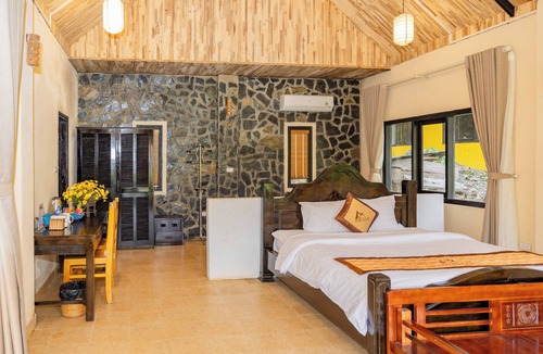 Mai Chau Hotel | Mai Chau Moment Spa & Resort
