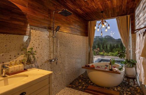 Soc Son Ski Chalet | Maia House Homestay