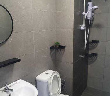 Bandar Tun Razak Apartment | Majestic Maxim Cozy Family House