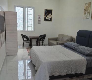 Central Seberang Perai House | Makwan Homestay D