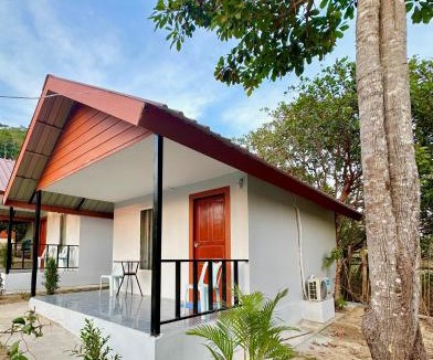 Koh Rong Hostel | Maloop Cafe Bungalow