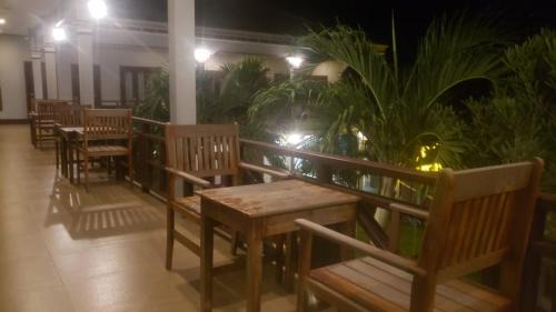 Don Det Hostel | Mama Leurth Sunset Guesthouse