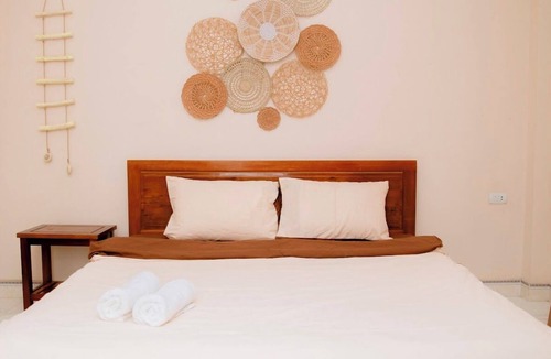 Chieng Chau Hotel | Mami Home - Homestay Lac Village