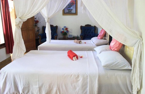 Pemuteran House | Mami Inn Menjangan