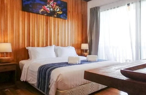 Pantai Barat Division Cabin | Mamutik Island Lodge