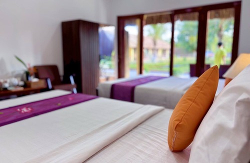 Giong Trom Hotel | Mango Home Riverside