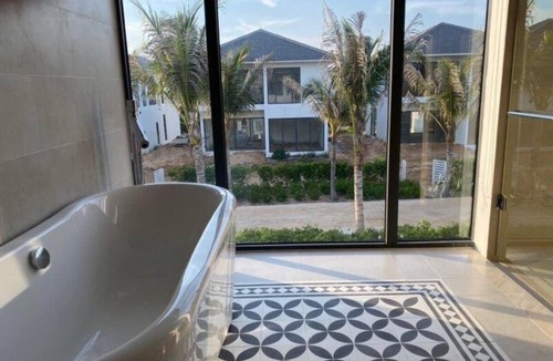 Duong To House | MANGO VILLA -PRIVATE POOL- OCEAN VIEW