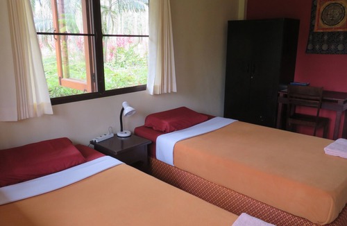 Phang Nga House | Manora Garden B & B