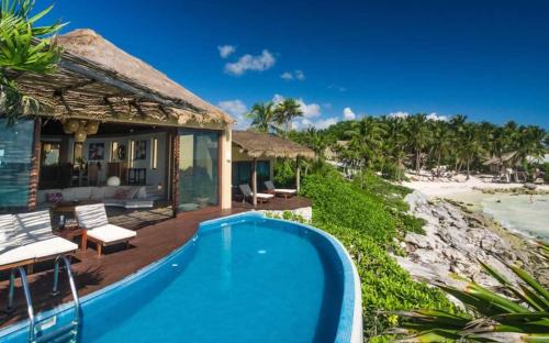 Playa Paraiso House | Mar villa right in Tulum beach!