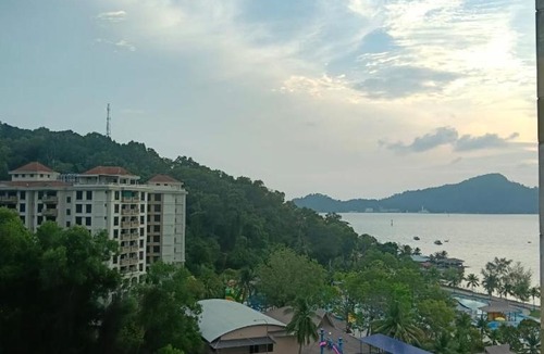 Lumut Apartment | Marina Garden Services - teluk batik, Lumut