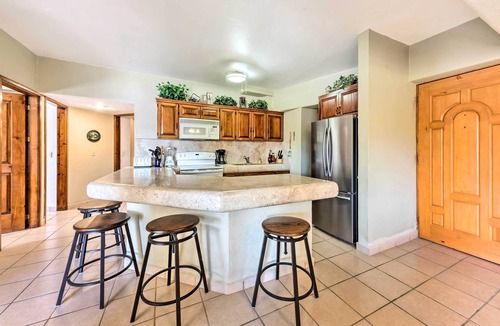 Centro Apartment | Marina View Cabo San Lucas Condo < 1 Mile to Beach