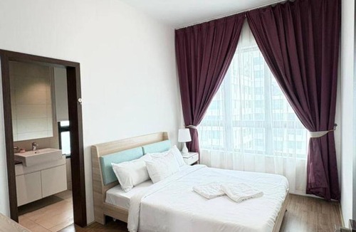 Bandar Baru Permas Jaya Apartment | Marina View Resort - 2 Bedroom