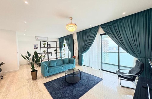Bandar Baru Permas Jaya Apartment | Marina View Resort - Family Studio