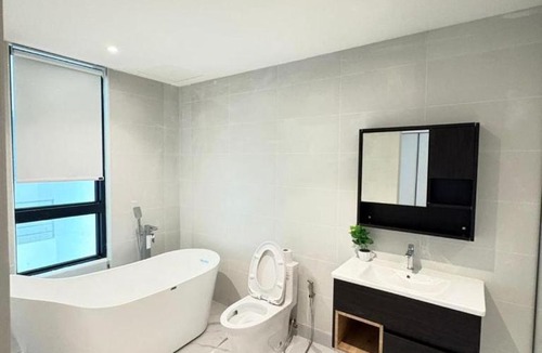 Bandar Baru Permas Jaya Apartment | Marina View Resort - Family Studio