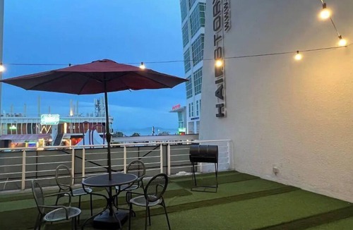 George Town Condo | Maritime Suite With Large Private Garden Seaview
