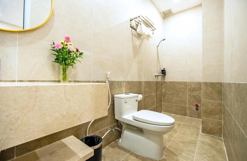 Ninh Kieu Hotel | May The Hotel