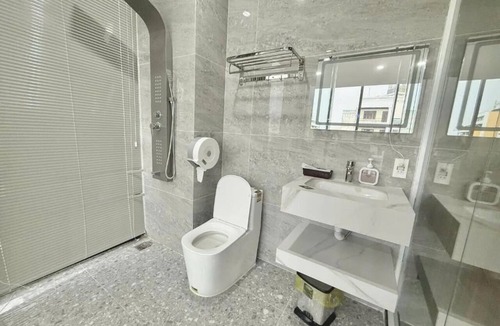 Ninh Kieu Hotel | MBEE HOTEL