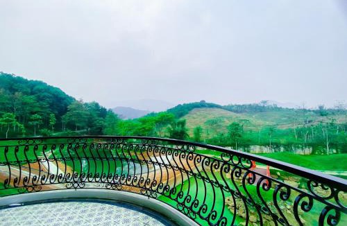 Cao Phong Hotel | MEDDOM Park