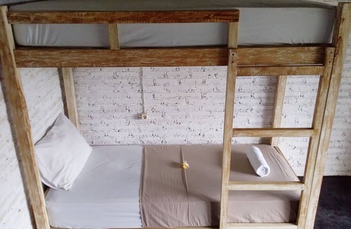 Medewi Hostel | Medewi Dorm House - Surf&Stay