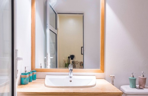 French Quarter Apartment | Mee's - 1min walk to Hoan Kiem Lake & Opera House