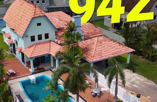 Alor Gajah Villa | Melaka AFamosa Pool Villa 5 Bedroom Moments Villa Lot 1319 Homestay
