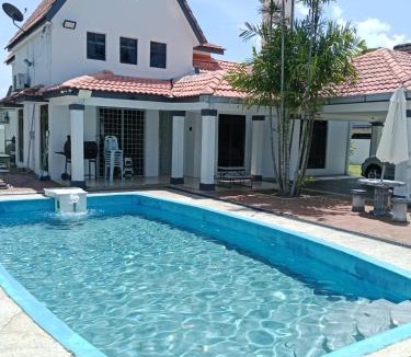 Alor Gajah Villa | Melaka AFamosa Pool Villa 5 Bedroom Moments Villa Lot 1319 Homestay
