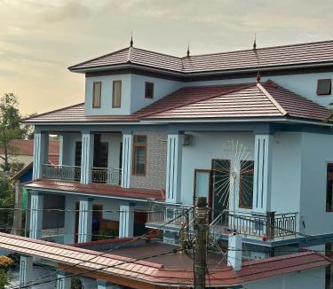 Le Thuy House | Memory Homestay Ông Chung