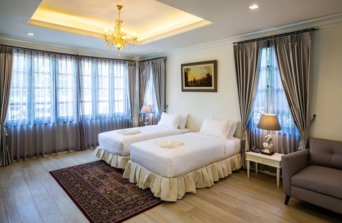 Chang Phueak Hotel | Merchant Villa