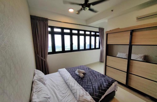 Medini Apartment | Meridin RamadaRomantic set by DW homestay