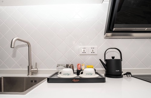 Ruessei Kaev Apartment | Merton Holiday Inn