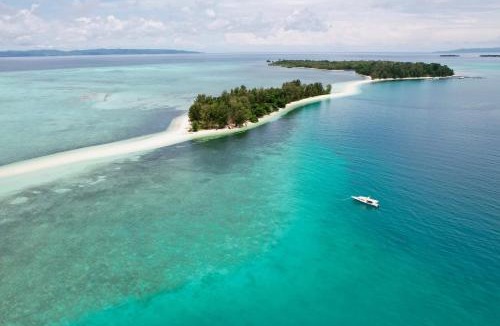 Morotai Island Resort | Metita Beach & Dive Resort