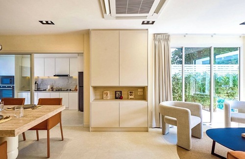 San Phak Wan Villa | Minimal Pool Villa in Quiet Area