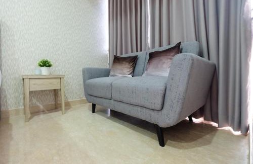 Cikini Apartment | Minimalist Studio Menteng Park Apartment By Travelio