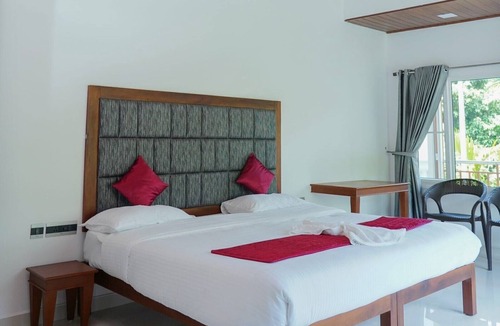 Chithirapuram Bed & Breakfast | Misty Bush Munnar - Deluxe Double Roomn
