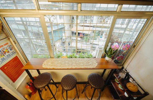 French Quarter Apartment | MocVien Homestay-Apt 2bd in French quarter close to Opera house & Hoan Kiem lake