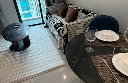 Mont Kiara Apartment | Modern 1Bedroom The Ooak Balcony Netflix KL City View