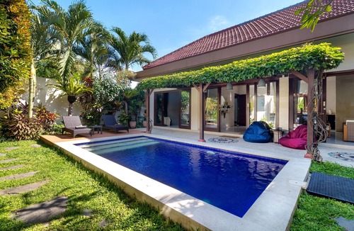 Berawa Villa | Modern 2bedroom villa with private pool in Canggu - Villa Sari