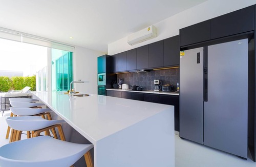 Khao Tao Villa | Modern 4 Bed Private Pool Villa KH-B6