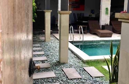 Kerobokan Villa | Modern 4 Bedroom 4 Bathroom villa pool