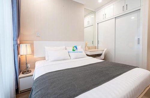 Hang Xanh Apartment | Modern Elegance in Central Park