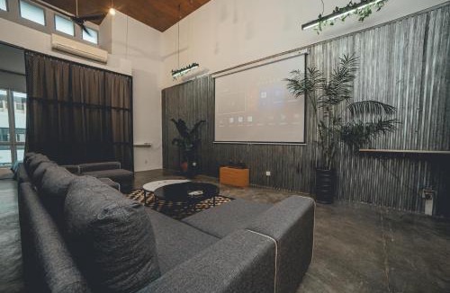 Taman Sutera Utama House | Modern Luxury Shoplot Style Sutera 3BR 10pax by Our Stay